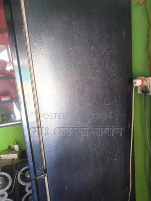 ফ্রিজটি বিক্রি করা হবে