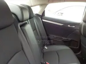 Honda Civic S e d a n P K g 2020