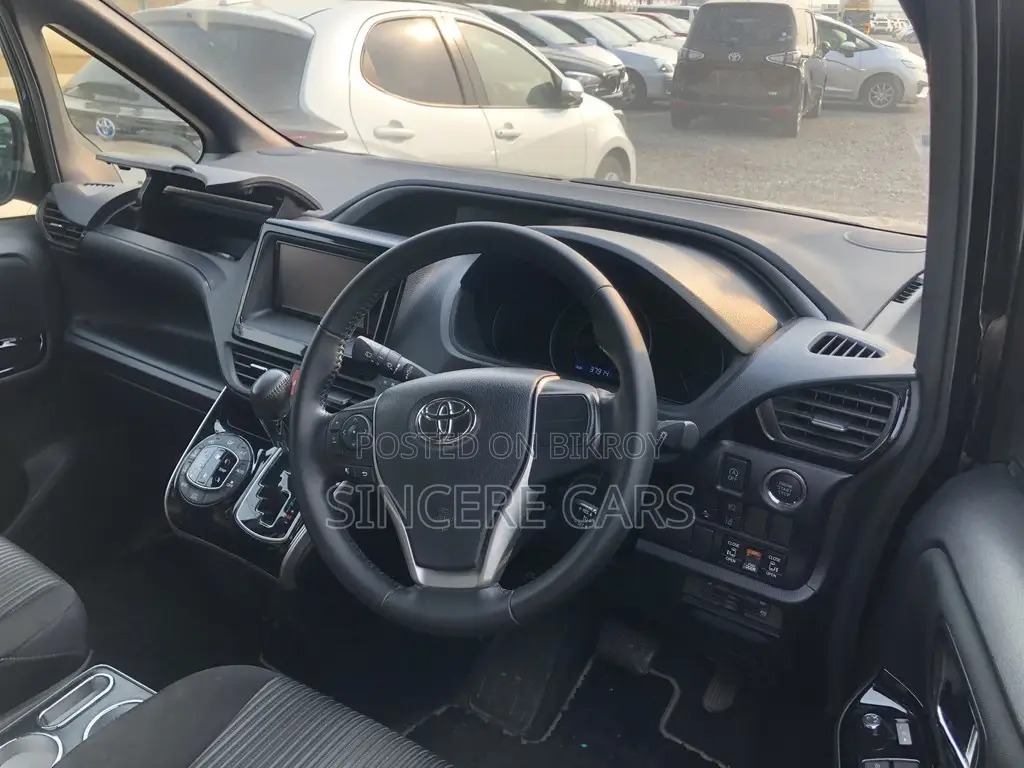 Toyota Voxy ZS KIRAMEKI NON HYB 2020