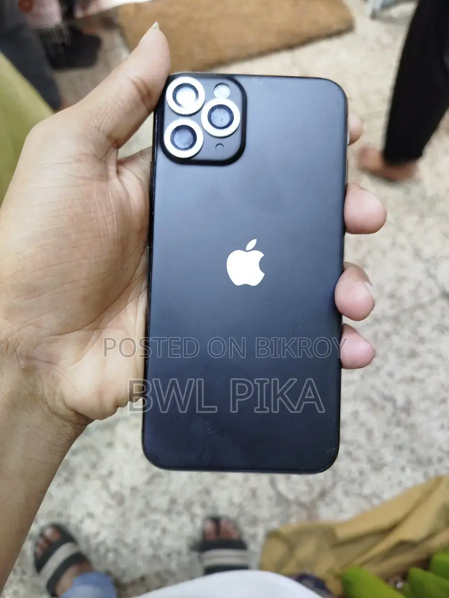 Apple iPhone XS (Used)