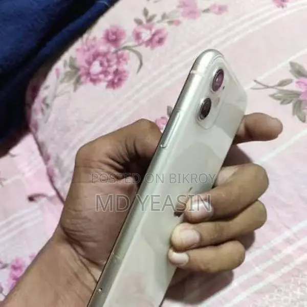 Apple iPhone 11 (Used)