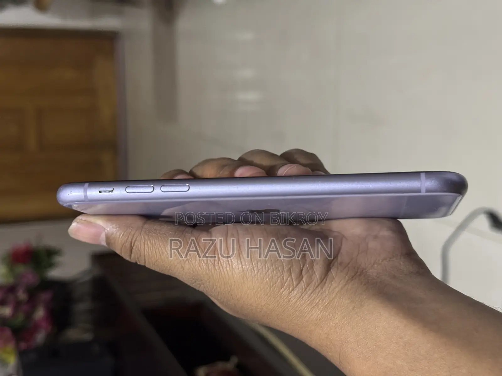 Apple iPhone 11 (Used)