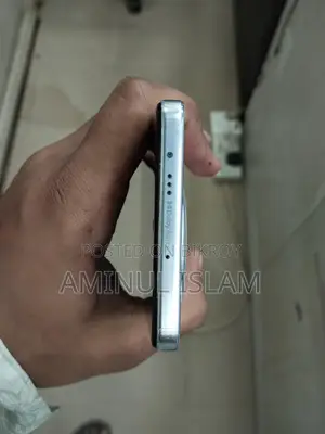 Tecno Camon 30 . (Used)