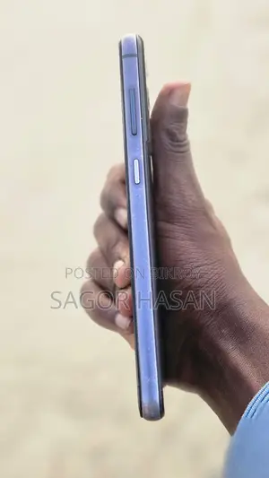 Samsung Galaxy S21 (Used)
