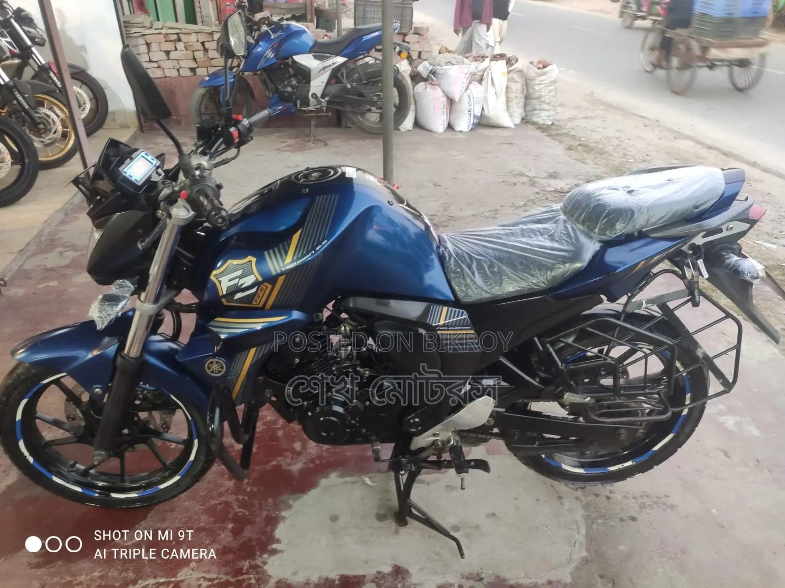 ইয়ামাহা এফ জেড এস ব্লু ২০২২