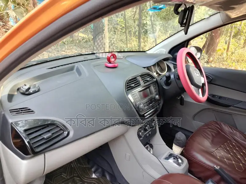 Tata Tiago XTR 2018