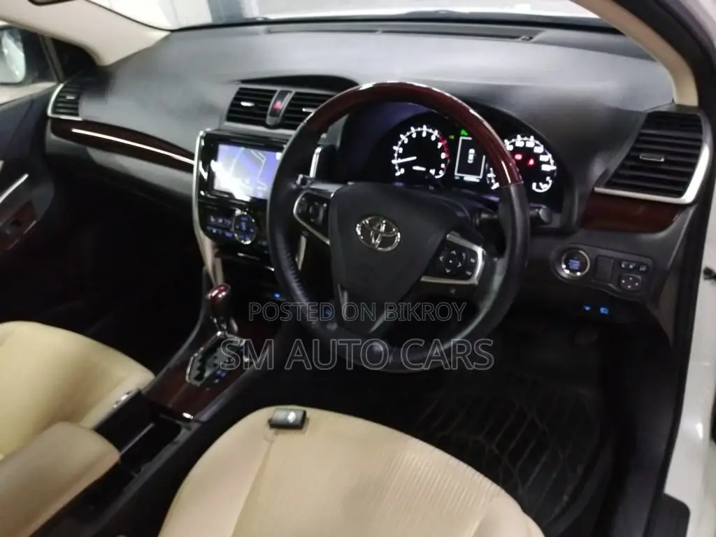 Toyota Premio FEX Pearl 4.5 Point 2021