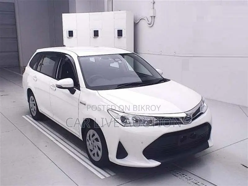 Toyota Axio Hybrid EX READY 2020
