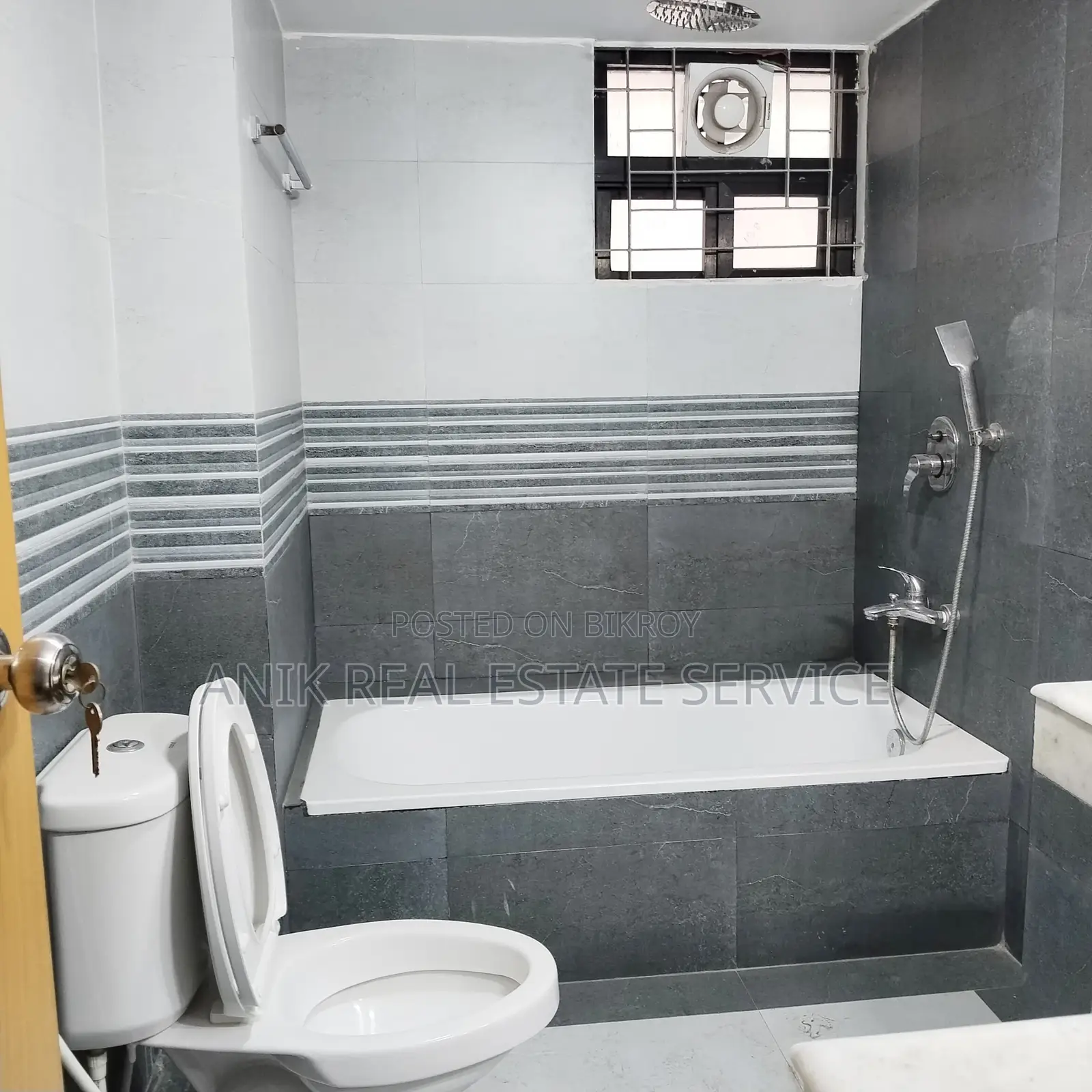 Modern Good Quality 2600 Sft Unfurnished Flat Rent At Gulshan 1