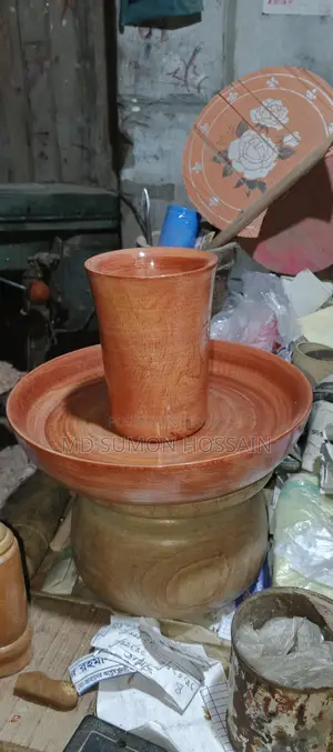 কাঠের তৈরী প্লেট ও গ্লাস