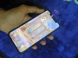 Apple iPhone 11 Pro 64 GB (Used)