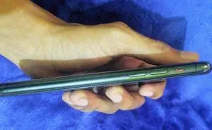 Apple iPhone 11 Pro 64 GB (Used)
