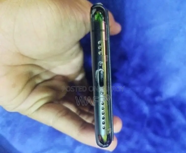 Apple iPhone 11 Pro 64 GB (Used)