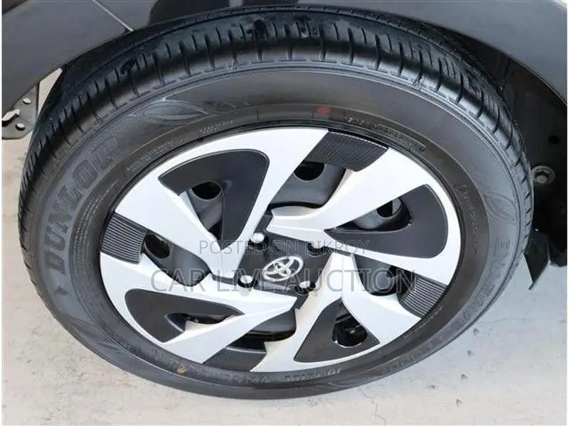Toyota Aqua Hybrid S Package 2021