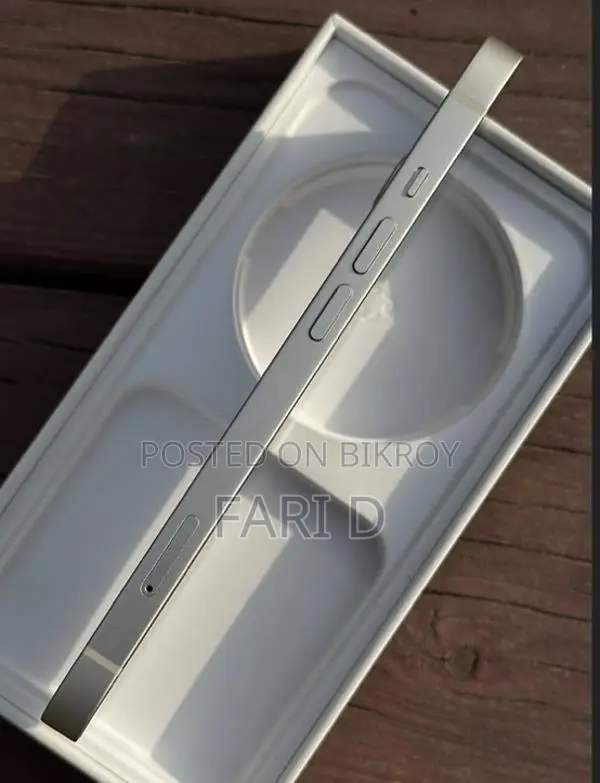 Apple iPhone 13 (Used)