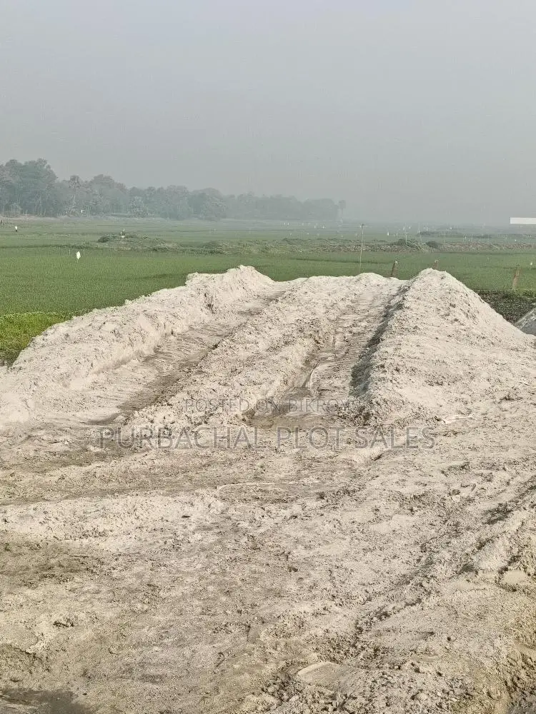 উন্নয়নমূলক কাজের ধারা দেখে আজই প্লট কিনুন, পাইন সিটি।