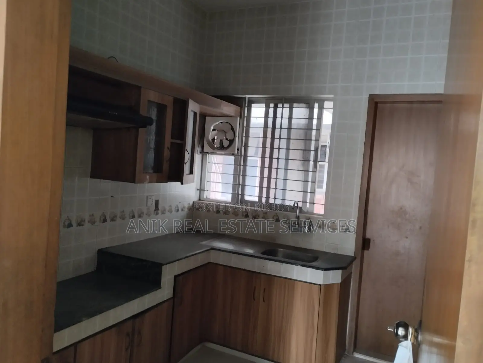 Good Quality 4 Bedroom Flat Rent At Banani