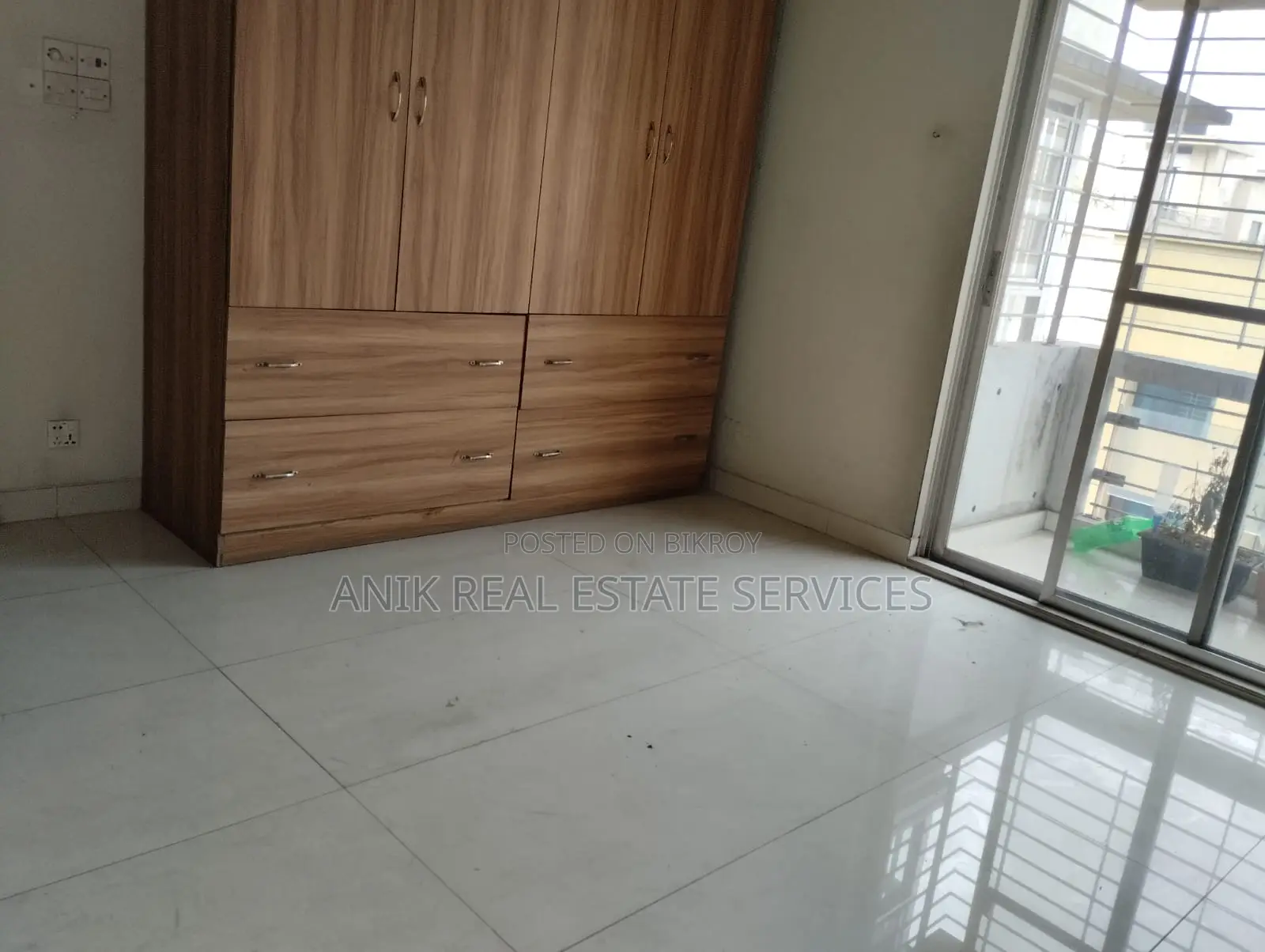 Good Quality 4 Bedroom Flat Rent At Banani