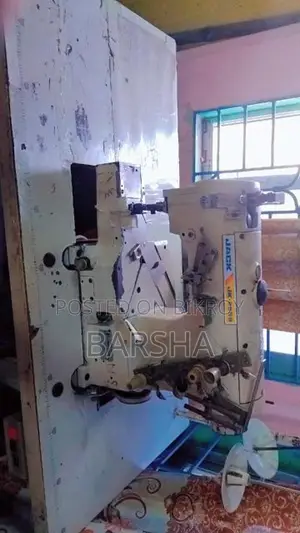 ওভারলক মেশিন