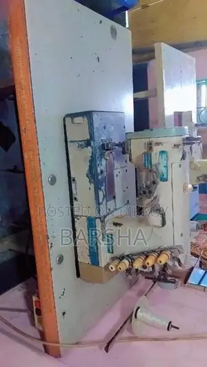 ওভারলক মেশিন