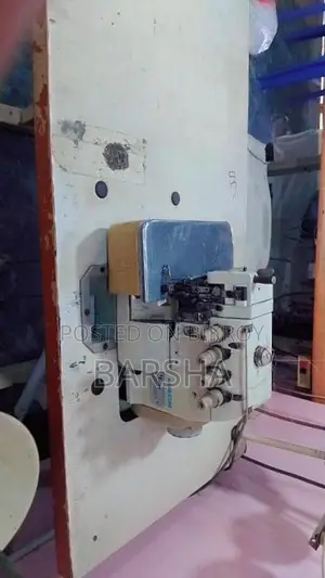 ওভারলক মেশিন