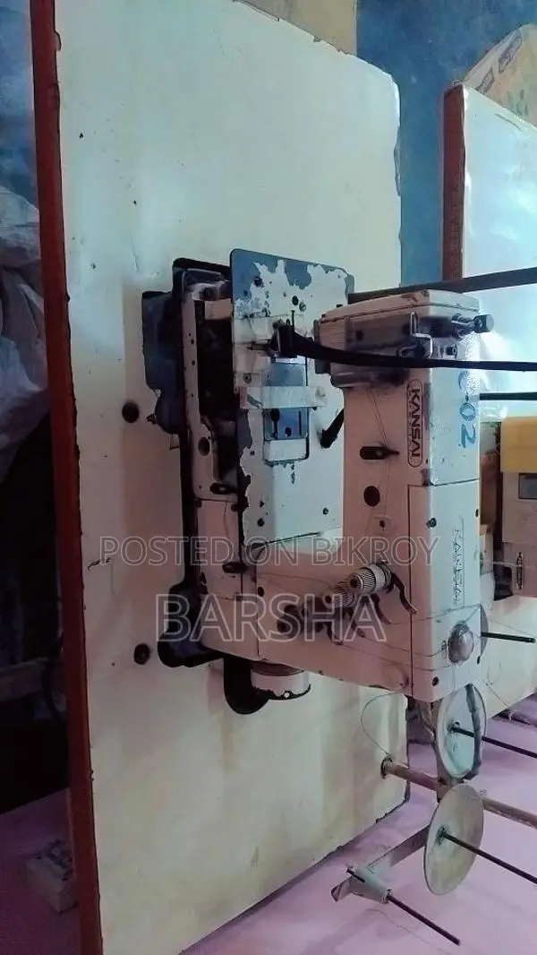ওভারলক মেশিন