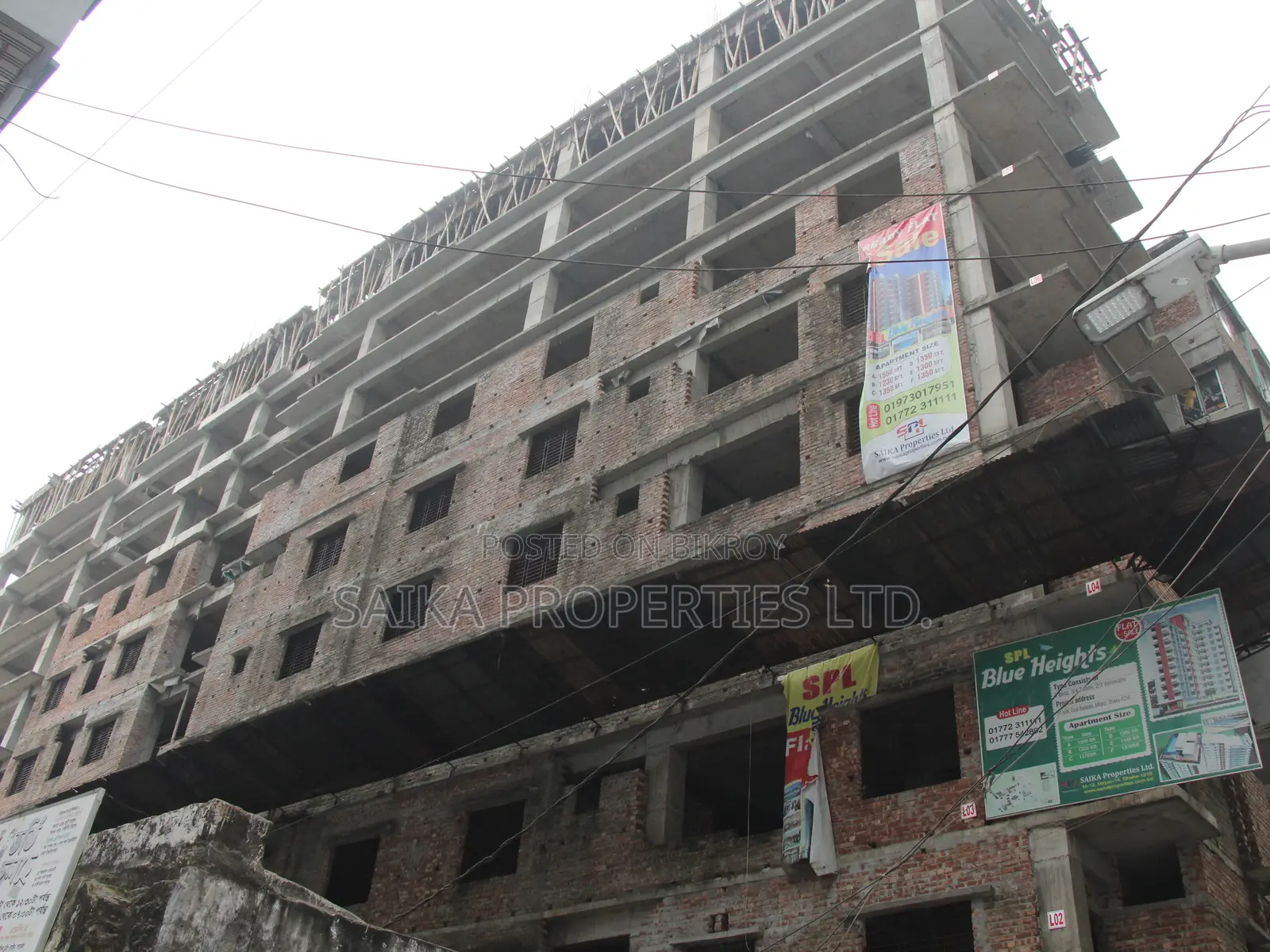 প্রায় রেডি | ১৫৫০ বর্গফুট প্রশস্ত প্রিমিয়াম ফ্ল্যাট সীমিত ইউনিট