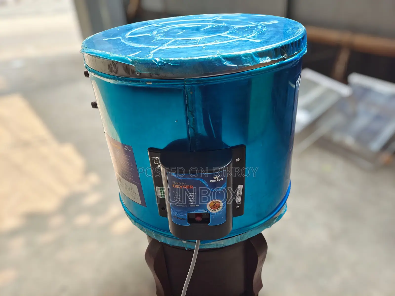 10 Days Used – Like New Walton 67L Water Heater