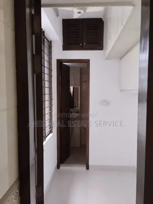 বনানীতে ভালো মানের ৩ বেডরুমের আনফার্নিশড ফ্ল্যাট ভাড়া