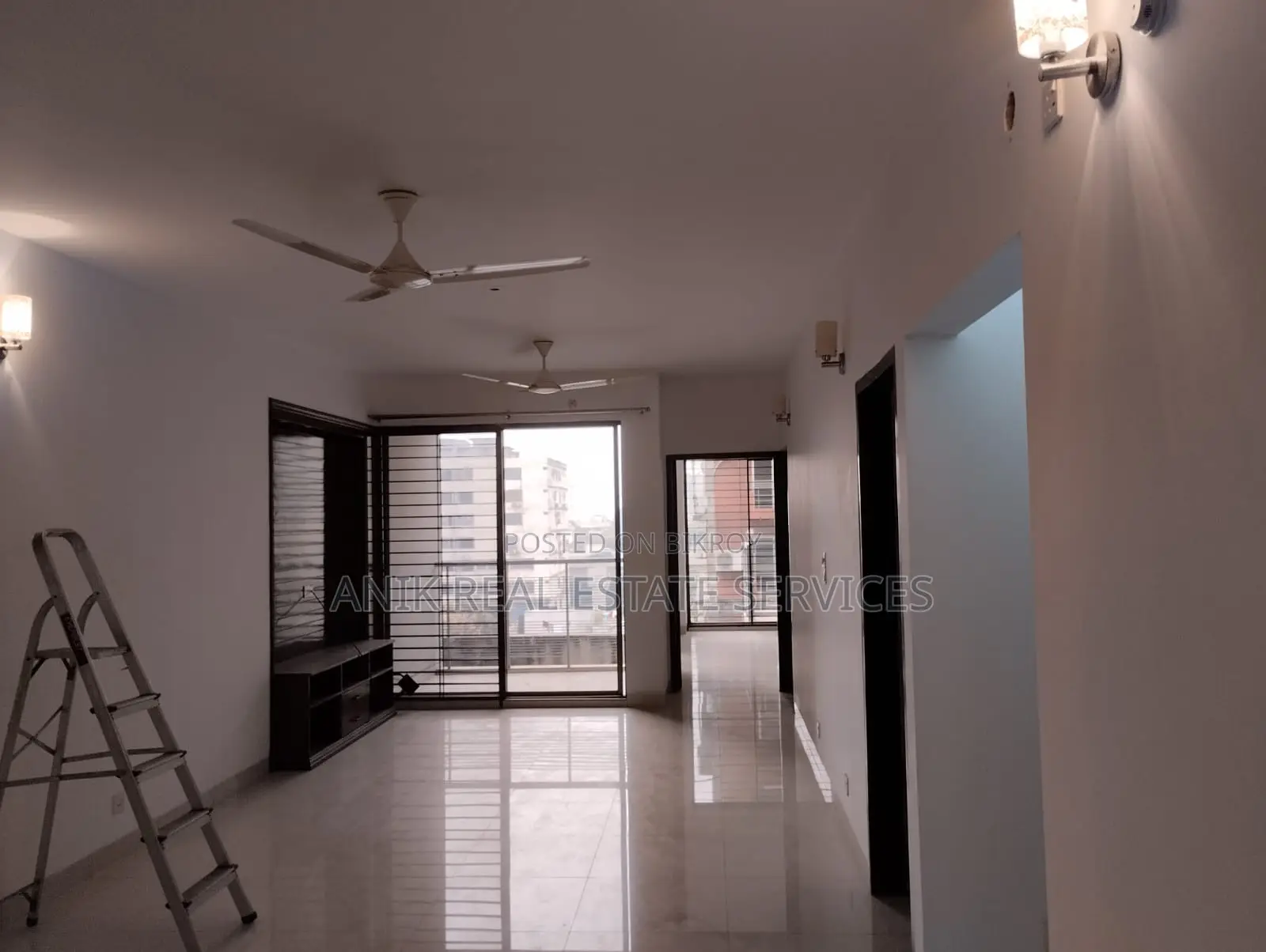 Good Quality 3 Bedroom Unfurnished Flat Rent At Banani
