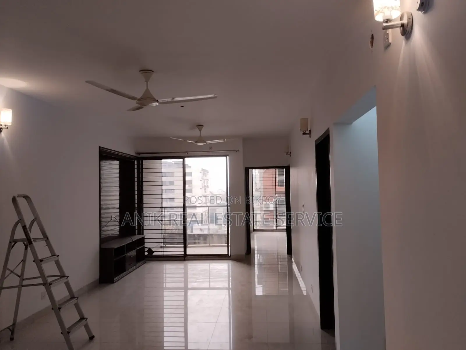 Good Quality 3 Bedroom Unfurnished Flat Rent At Banani