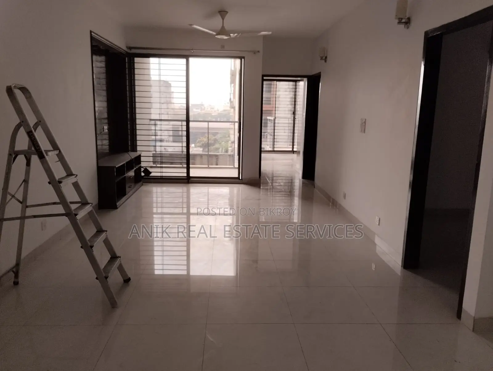 Good Quality 3 Bedroom Unfurnished Flat Rent At Banani