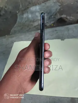 Apple iPhone XS (Used)