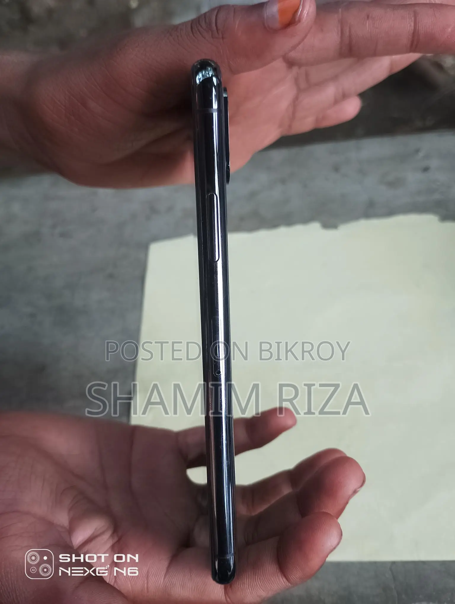 Apple iPhone XS (Used)