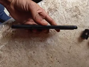 OPPO F15 in very good condition (Used)