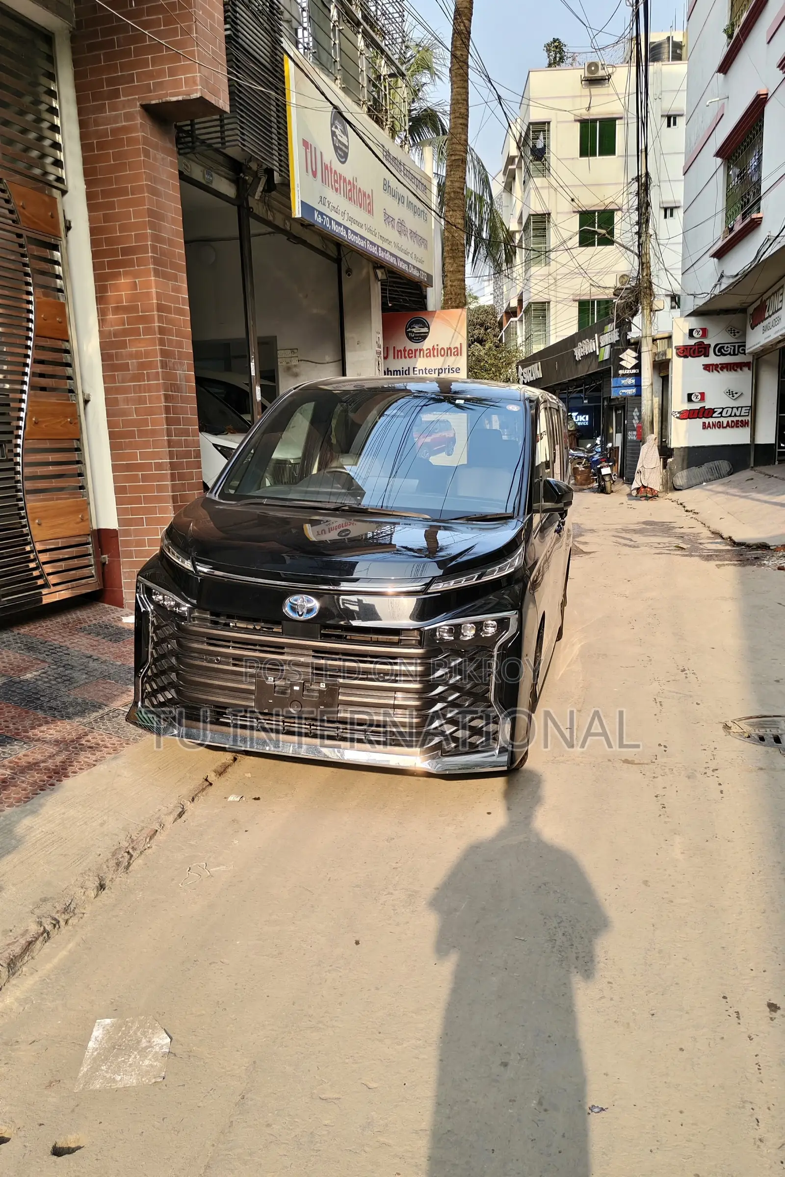 Toyota Voxy SZ PACKAGE-HYBRID.. 2023