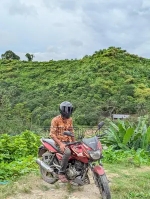 Bajaj Pulsar 150 . 2026