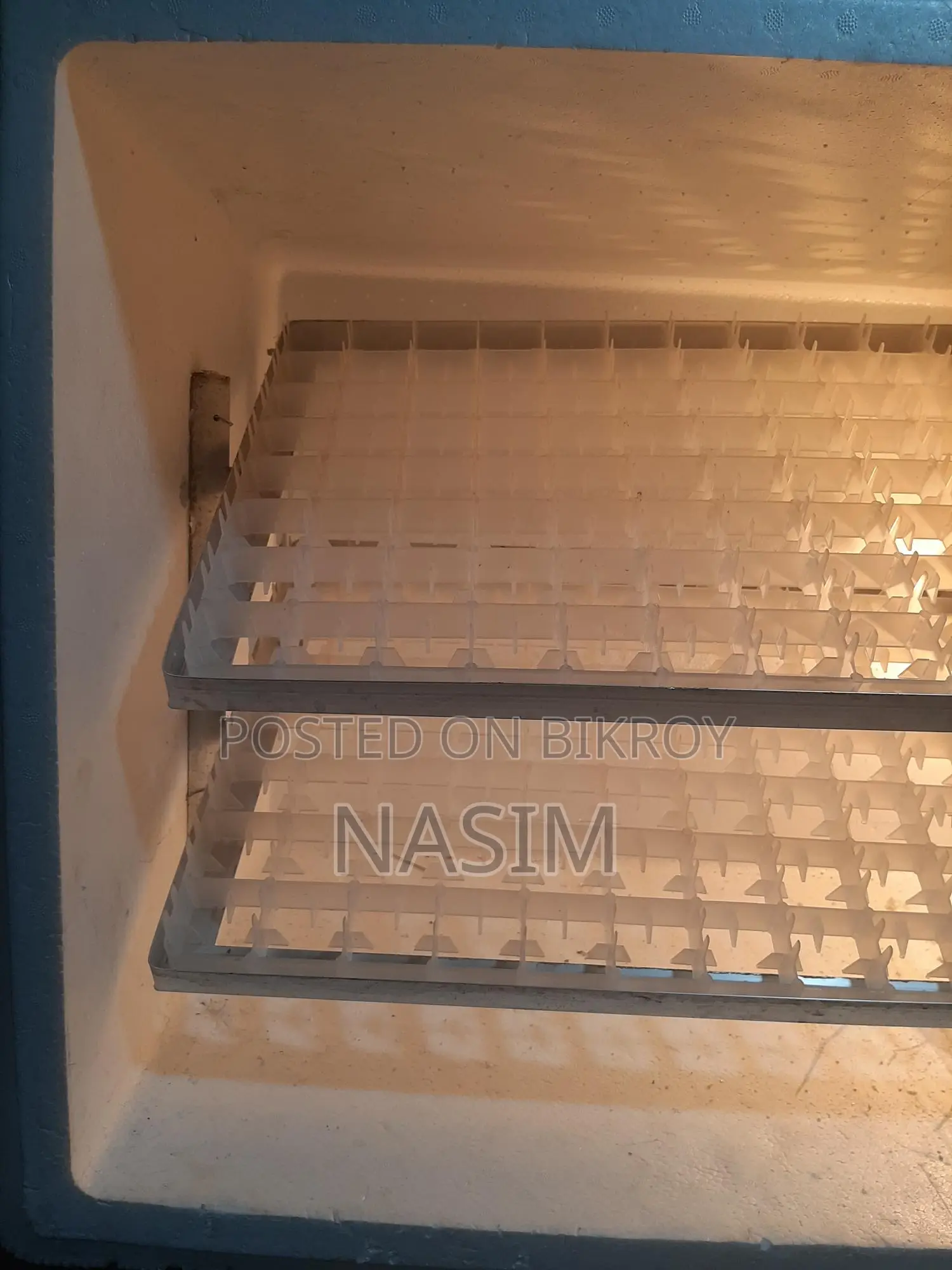 Automatic and Semi-Automatic Incubator