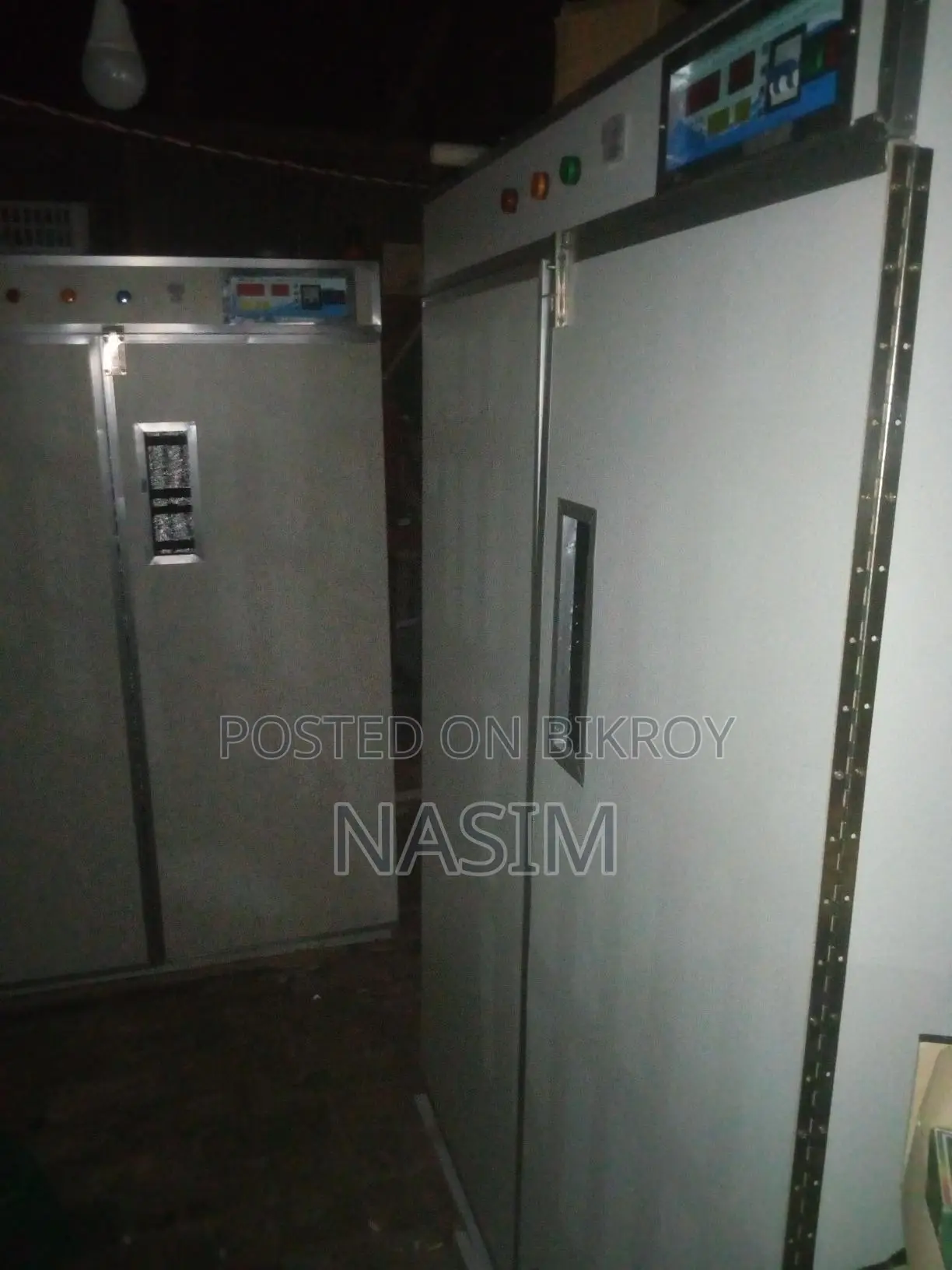 Automatic and Semi-Automatic Incubator