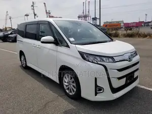 Toyota Noah Z PACKAGE HV 2022