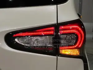 Toyota Sienta Hybrid X 2021