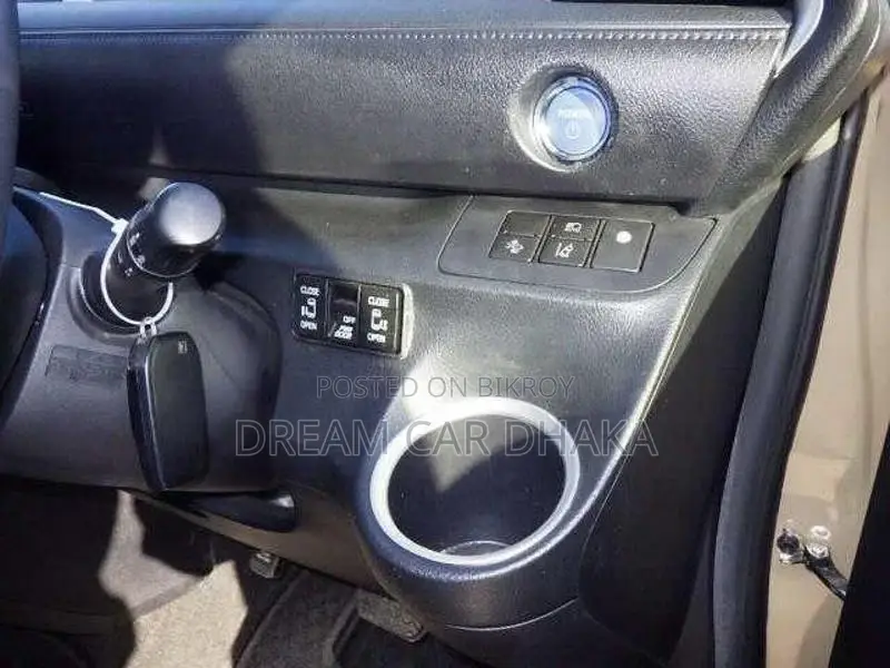 Toyota Sienta G SAFETY BEIGE COLOR 2021