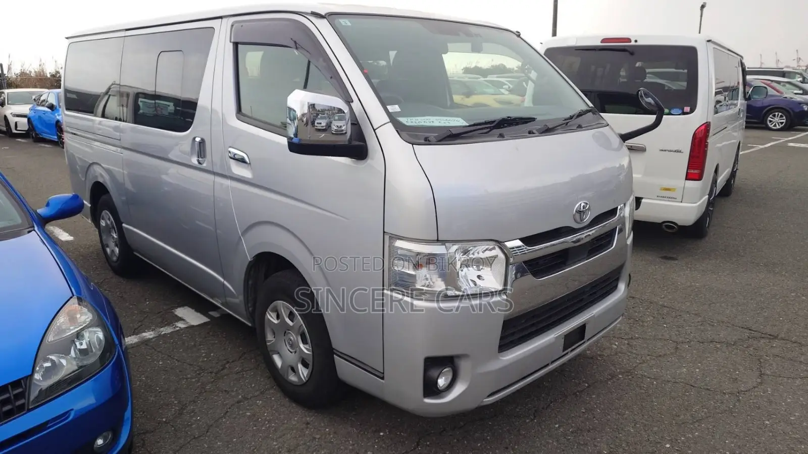 Toyota Hiace SUPER GL KEY START 2021