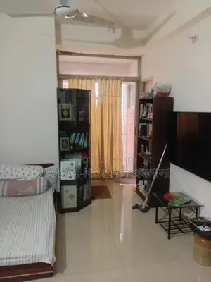 1120 SFT Flat with Bank Loan Parking opposite BRAC University