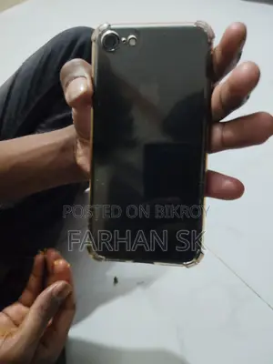 Apple iPhone 7 . (Used)