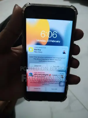 Apple iPhone 7 . (Used)