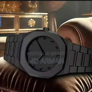 New Model Men's Wristwatch