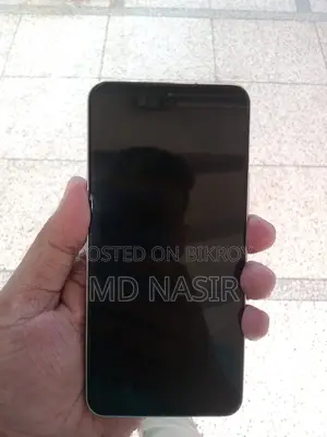 Samsung Galaxy S22 . (Used)