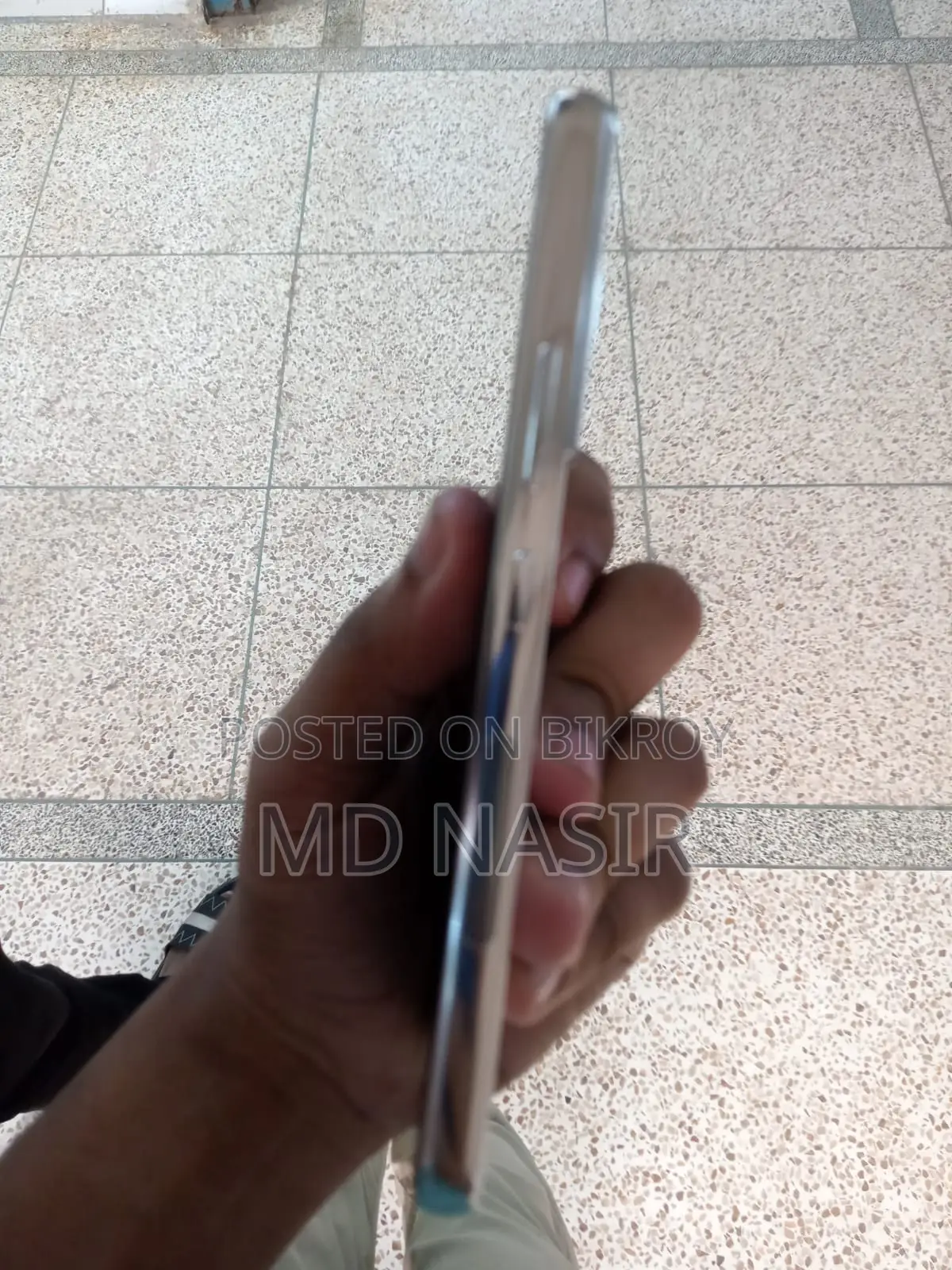 Samsung Galaxy S22 . (Used)