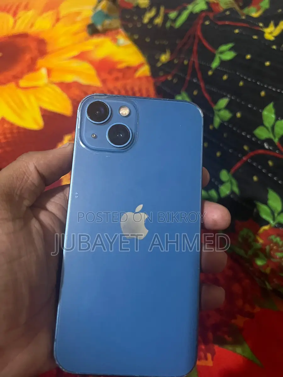 Apple iPhone 13 (Used)